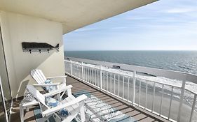 1201 Waters Edge Resort
